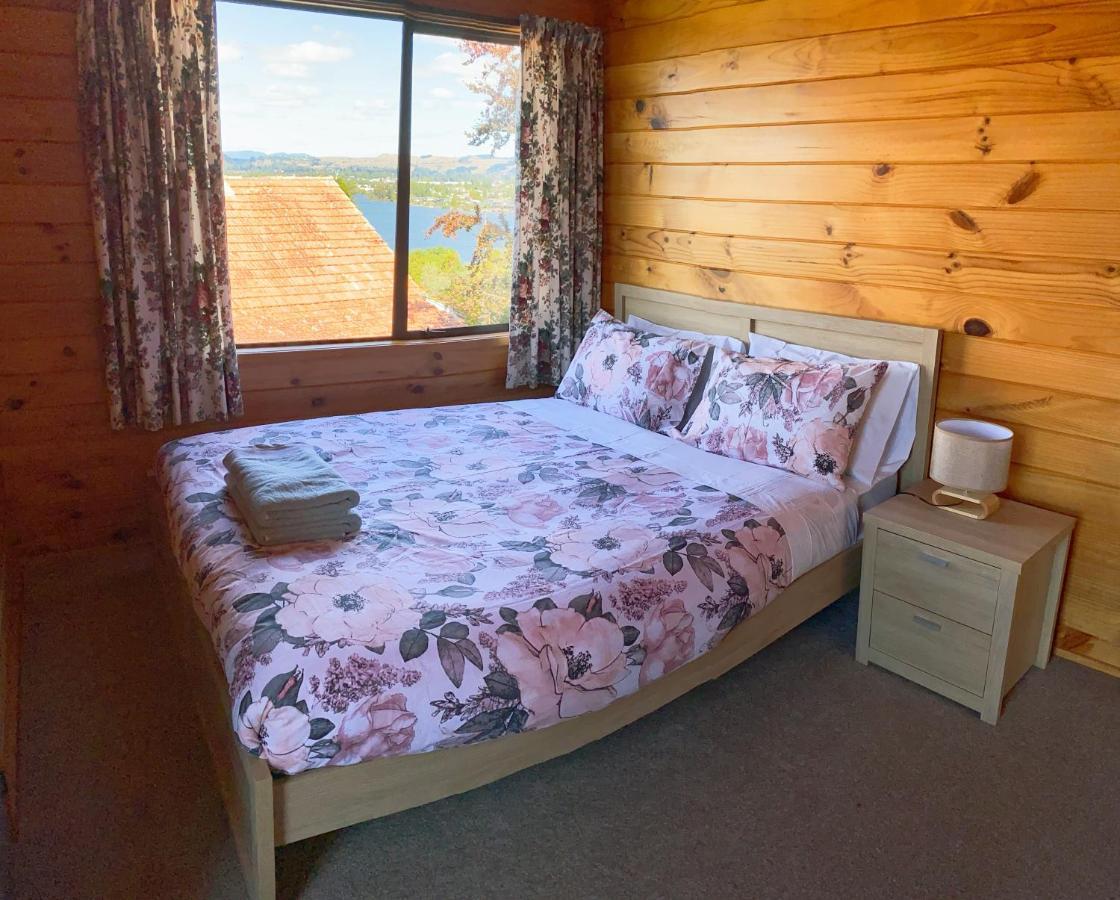 Lake View Family Lodge Up Tp 14 People روتوروا المظهر الخارجي الصورة